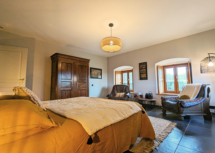 Le Clos des Pierres Rouges - Chambre Chez Léontine